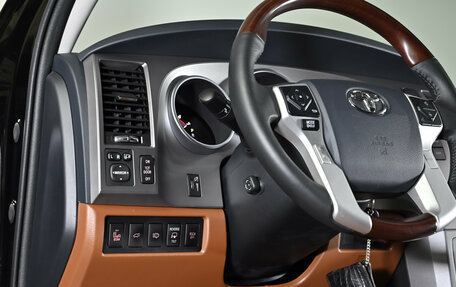 Toyota Sequoia II рестайлинг, 2014 год, 11 500 000 рублей, 20 фотография