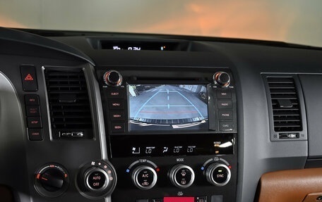 Toyota Sequoia II рестайлинг, 2014 год, 11 500 000 рублей, 23 фотография