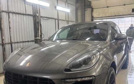 Porsche Macan I рестайлинг, 2015 год, 2 440 000 рублей, 1 фотография
