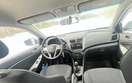 Hyundai Solaris II рестайлинг, 2016 год, 1 400 000 рублей, 18 фотография