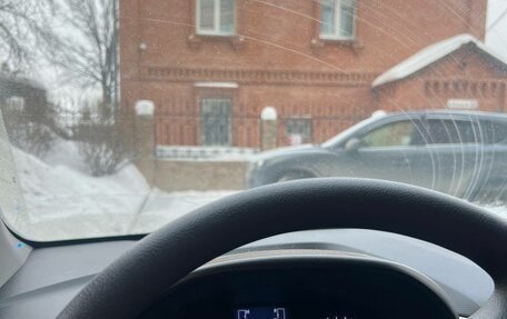 Hyundai Solaris II рестайлинг, 2016 год, 1 400 000 рублей, 21 фотография