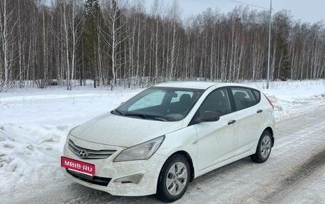 Hyundai Solaris II рестайлинг, 2016 год, 1 400 000 рублей, 13 фотография