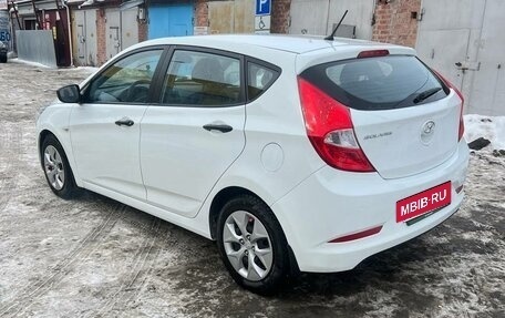 Hyundai Solaris II рестайлинг, 2016 год, 1 400 000 рублей, 10 фотография