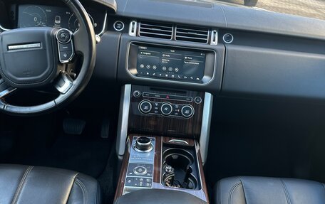 Land Rover Range Rover IV рестайлинг, 2017 год, 4 700 000 рублей, 8 фотография
