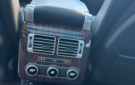 Land Rover Range Rover IV рестайлинг, 2017 год, 4 700 000 рублей, 10 фотография