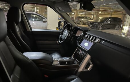 Land Rover Range Rover IV рестайлинг, 2017 год, 4 700 000 рублей, 11 фотография