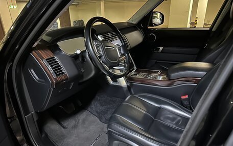 Land Rover Range Rover IV рестайлинг, 2017 год, 4 700 000 рублей, 13 фотография