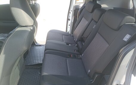 Toyota Sienta II, 2019 год, 1 750 000 рублей, 13 фотография