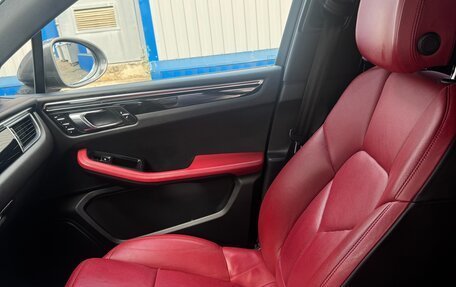 Porsche Macan I рестайлинг, 2015 год, 2 440 000 рублей, 9 фотография