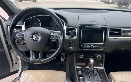 Volkswagen Touareg III, 2011 год, 1 600 000 рублей, 8 фотография