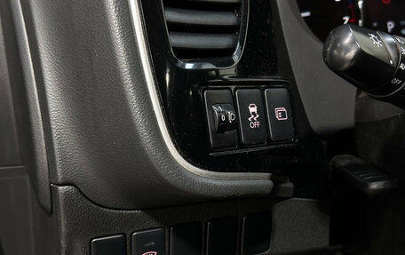 Mitsubishi Outlander III рестайлинг 3, 2016 год, 1 550 000 рублей, 11 фотография