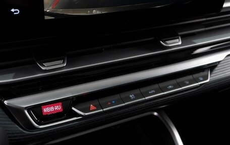 Geely Emgrand, 2023 год, 1 649 000 рублей, 16 фотография