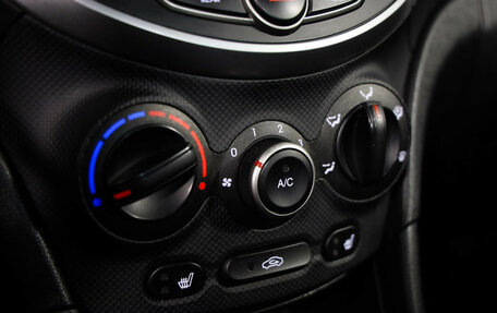 Hyundai Solaris II рестайлинг, 2016 год, 899 000 рублей, 12 фотография