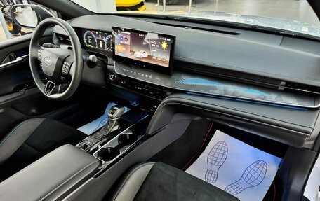 Toyota Camry, 2025 год, 4 990 000 рублей, 28 фотография