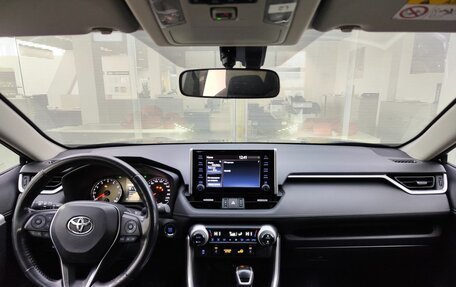 Toyota RAV4, 2019 год, 3 249 000 рублей, 17 фотография