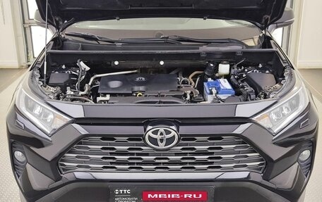 Toyota RAV4, 2019 год, 3 249 000 рублей, 11 фотография
