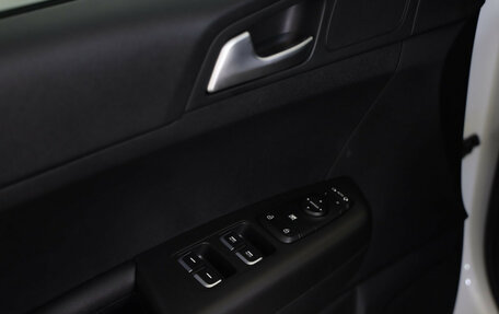 KIA Sportage IV рестайлинг, 2019 год, 2 199 000 рублей, 19 фотография