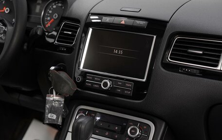 Volkswagen Touareg III, 2013 год, 1 815 000 рублей, 8 фотография