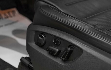 Volkswagen Touareg III, 2013 год, 1 815 000 рублей, 10 фотография