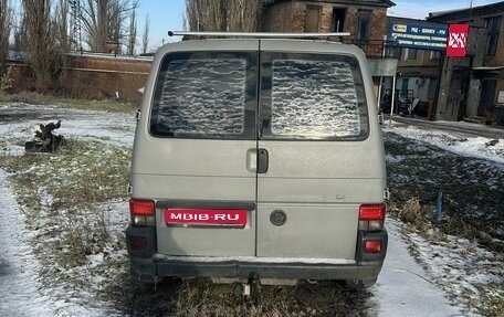 Volkswagen Transporter T4, 1996 год, 250 000 рублей, 1 фотография