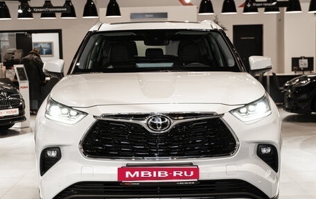 Toyota Highlander, 2025 год, 5 990 000 рублей, 2 фотография