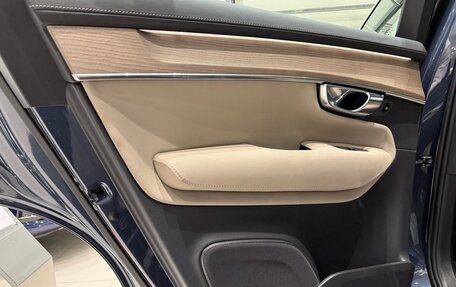 Volvo XC90 II рестайлинг, 2025 год, 10 400 000 рублей, 16 фотография