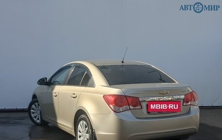 Chevrolet Cruze II, 2010 год, 680 000 рублей, 7 фотография