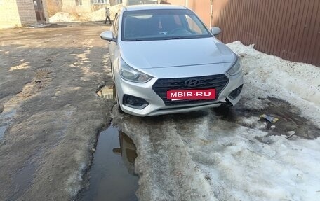 Hyundai Solaris II рестайлинг, 2017 год, 850 000 рублей, 10 фотография