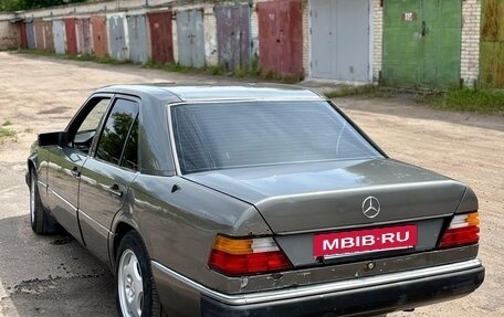 Mercedes-Benz W124, 1990 год, 130 000 рублей, 3 фотография