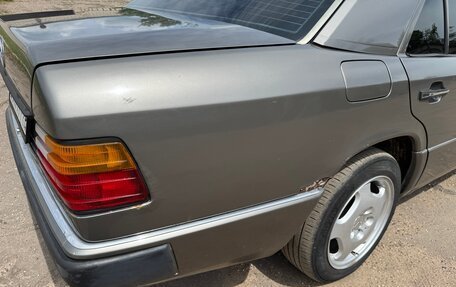 Mercedes-Benz W124, 1990 год, 130 000 рублей, 17 фотография