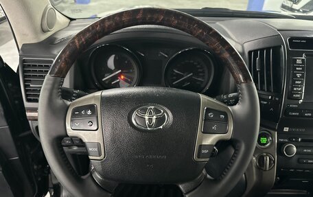 Toyota Land Cruiser 200, 2011 год, 2 995 000 рублей, 12 фотография