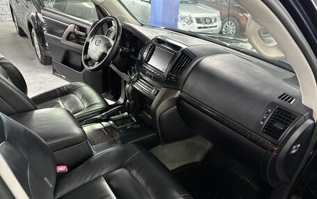 Toyota Land Cruiser 200, 2011 год, 2 995 000 рублей, 18 фотография