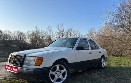Mercedes-Benz E-Класс, 1993 год, 170 000 рублей, 2 фотография