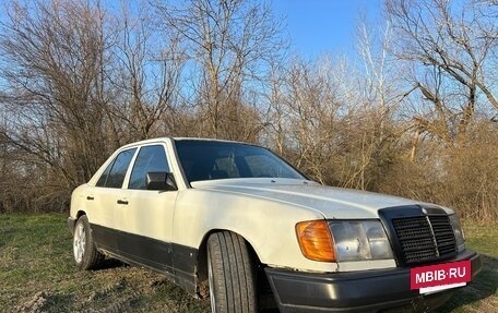 Mercedes-Benz E-Класс, 1993 год, 170 000 рублей, 3 фотография