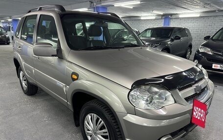Chevrolet Niva I рестайлинг, 2011 год, 625 000 рублей, 3 фотография