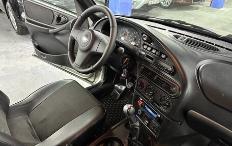 Chevrolet Niva I рестайлинг, 2011 год, 625 000 рублей, 16 фотография