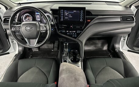 Toyota Camry, 2021 год, 2 975 000 рублей, 13 фотография