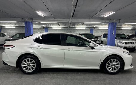 Toyota Camry, 2021 год, 2 975 000 рублей, 4 фотография