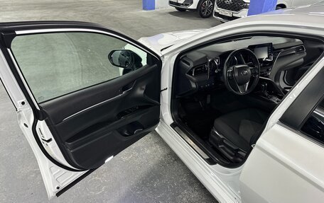 Toyota Camry, 2021 год, 2 975 000 рублей, 9 фотография