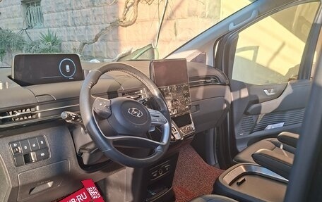 Hyundai Staria, 2021 год, 4 400 000 рублей, 17 фотография