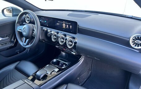 Mercedes-Benz A-Класс, 2018 год, 2 290 000 рублей, 10 фотография