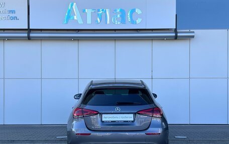 Mercedes-Benz A-Класс, 2018 год, 2 290 000 рублей, 4 фотография