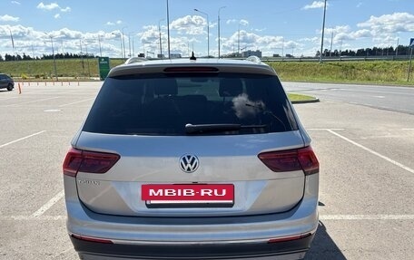 Volkswagen Tiguan II, 2017 год, 2 670 000 рублей, 4 фотография