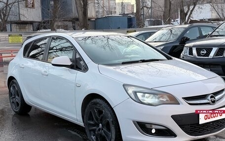 Opel Astra J, 2012 год, 700 000 рублей, 2 фотография