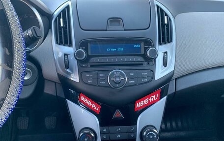 Chevrolet Cruze II, 2014 год, 800 000 рублей, 11 фотография