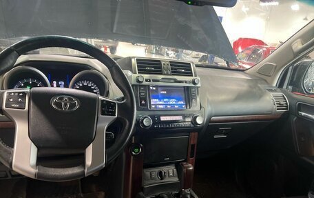 Toyota Land Cruiser Prado 150 рестайлинг 2, 2013 год, 3 703 000 рублей, 5 фотография