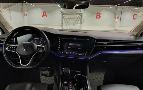 Volkswagen Touareg III, 2023 год, 9 000 000 рублей, 17 фотография