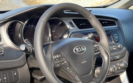 KIA cee'd III, 2015 год, 1 065 000 рублей, 21 фотография