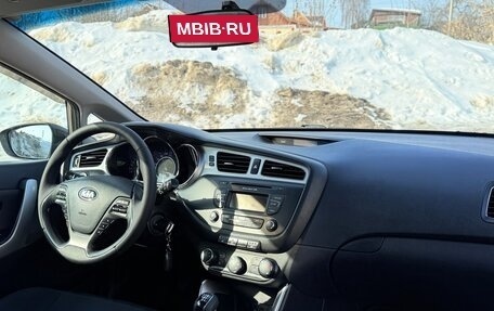 KIA cee'd III, 2015 год, 1 065 000 рублей, 16 фотография