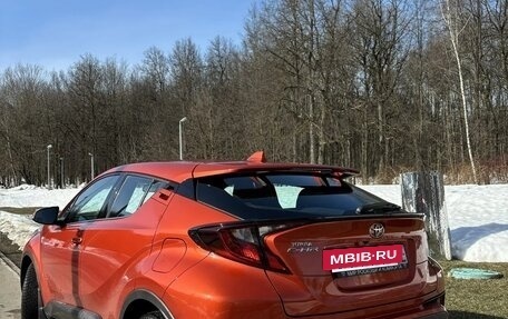 Toyota C-HR I рестайлинг, 2020 год, 2 255 000 рублей, 3 фотография